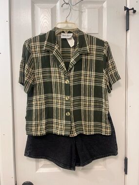 Petite Focus Green Plaid Button-Down Shirt Size 10 (m) preppy Cottagecore
